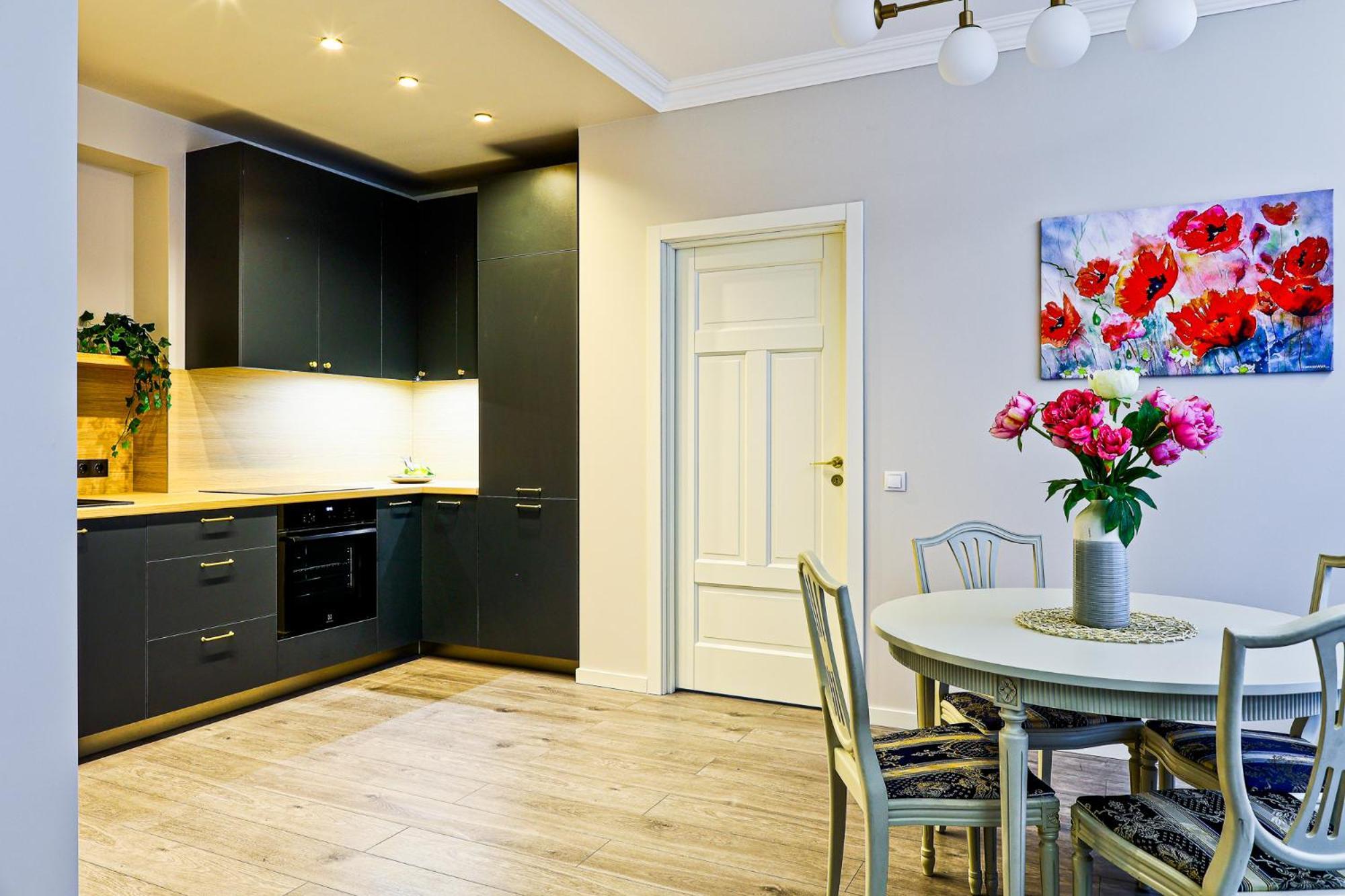 Superb Apartment In City Centre Riga Exteriör bild