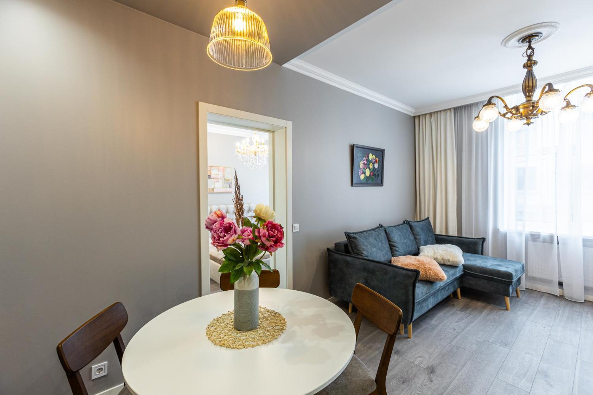 Superb Apartment In City Centre Riga Exteriör bild